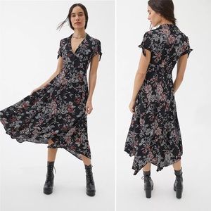 Urban Outfitters UO Elle Black Floral Button-Through Midi Dress Size Medium